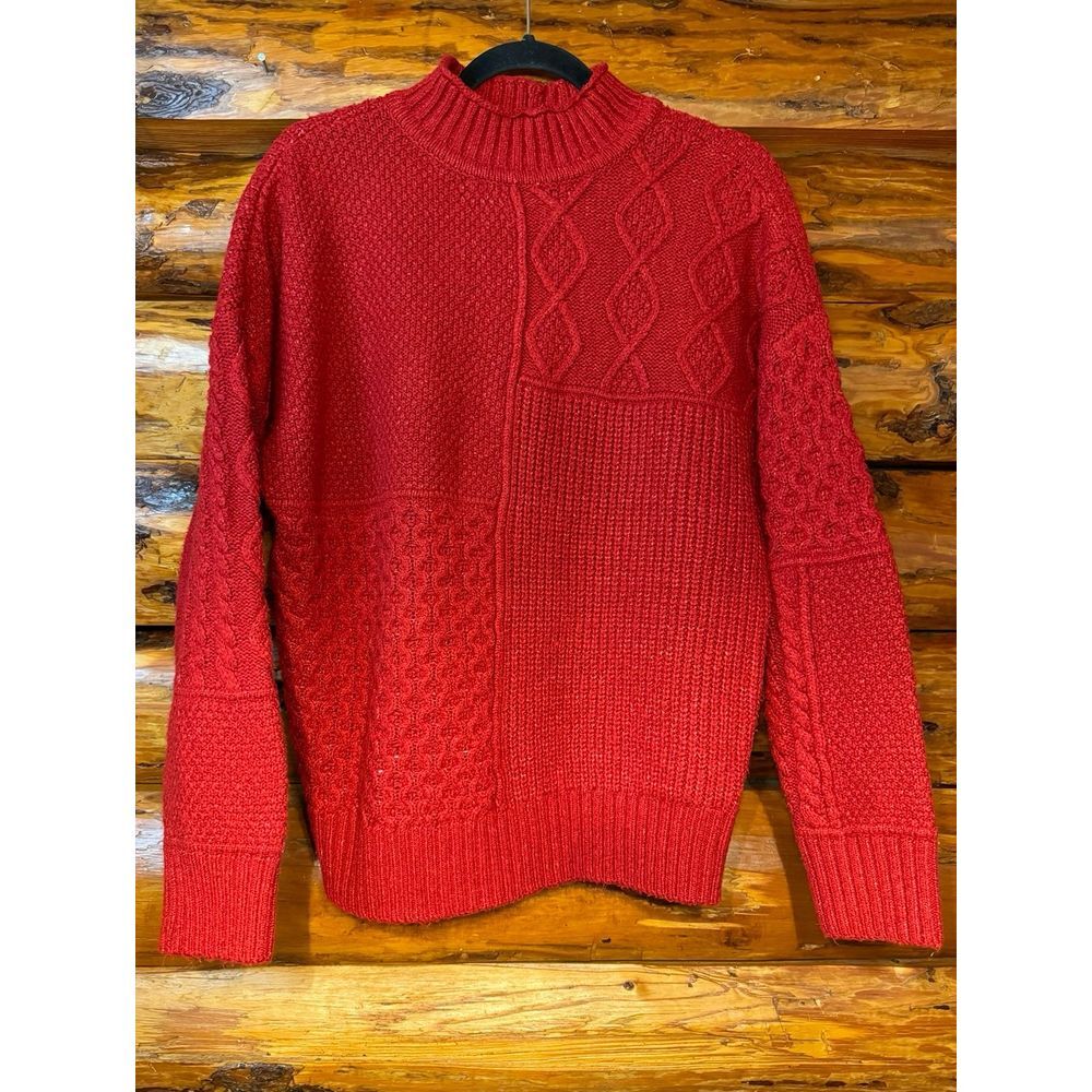 American Eagle Chunky Red Sweater Size Medium